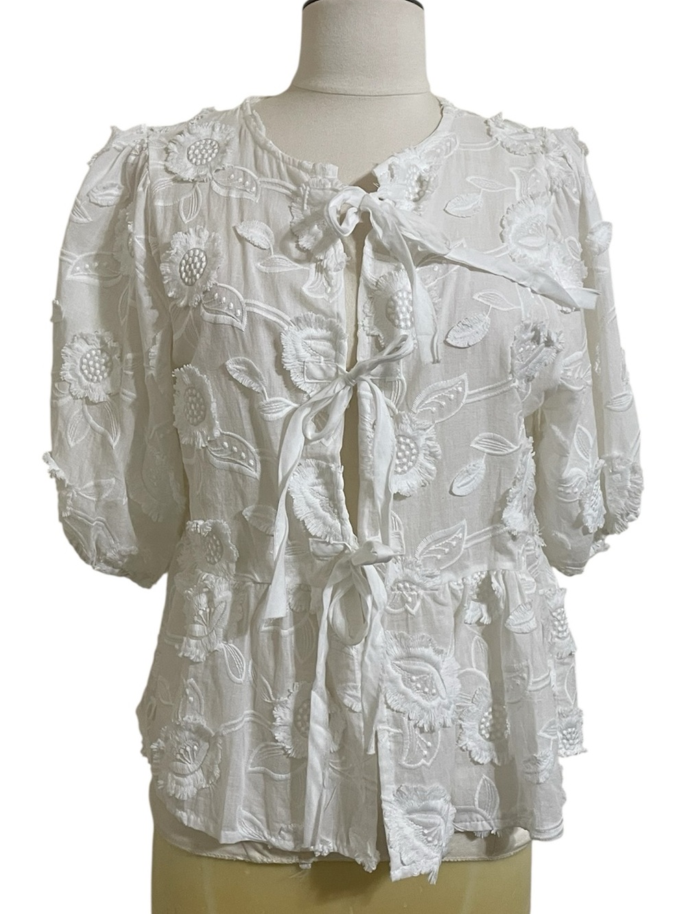 New Romantic White Cotton Bow Tie Front 3D Floral Peplum Top M/L